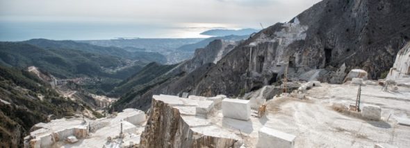 Carrara-cave-di-marmo-716x260